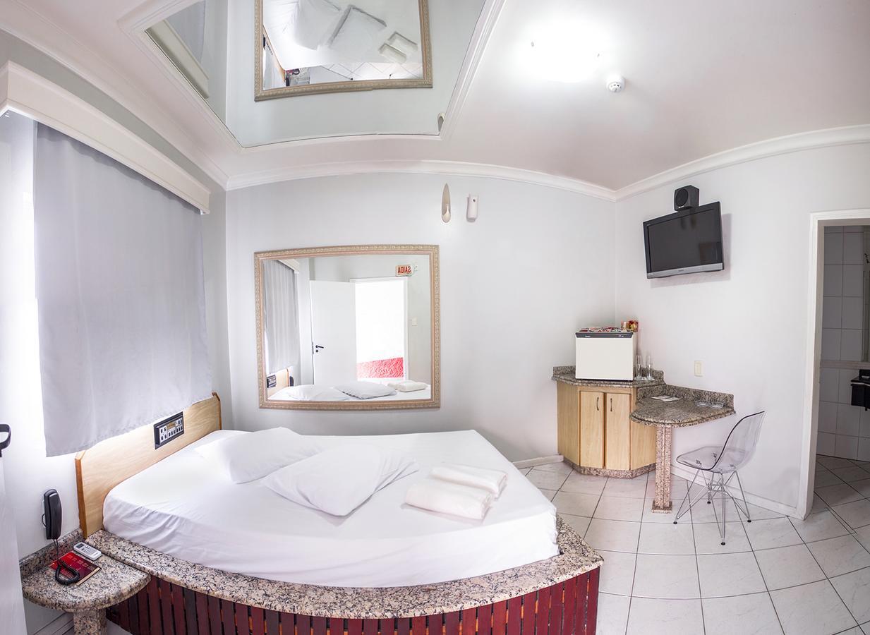 Motel Tu Ki Sabes (Adults Only) Балнеариу-Камбориу Экстерьер фото